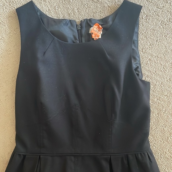 GUC J. Crew Pencil Dress, Wool, lined. Sz 4. Closet staple 👗 - Picture 2 of 6